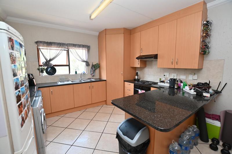 To Let 2 Bedroom Property for Rent in Paulshof Gauteng