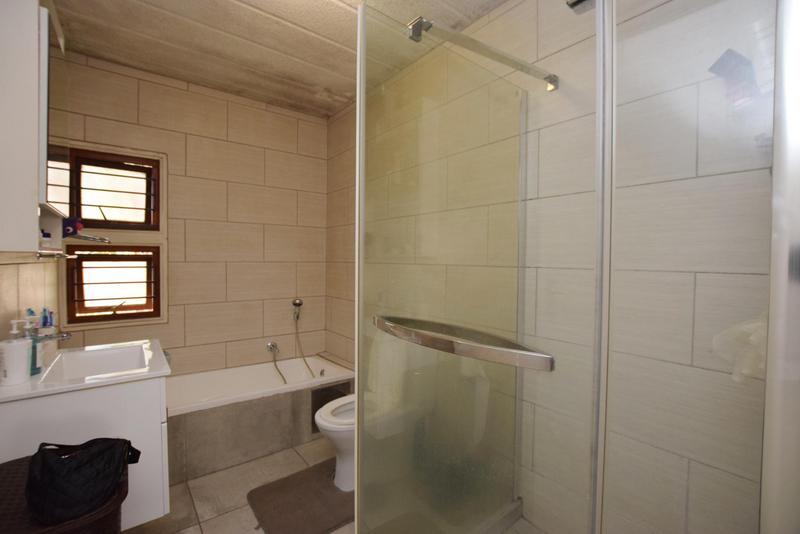 2 Bedroom Property for Sale in Sandown Gauteng