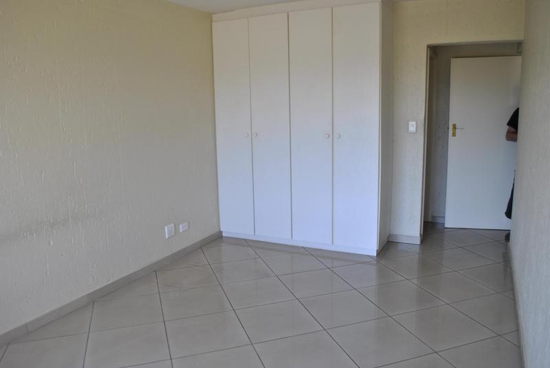 1 Bedroom Property for Sale in Sunninghill Gauteng