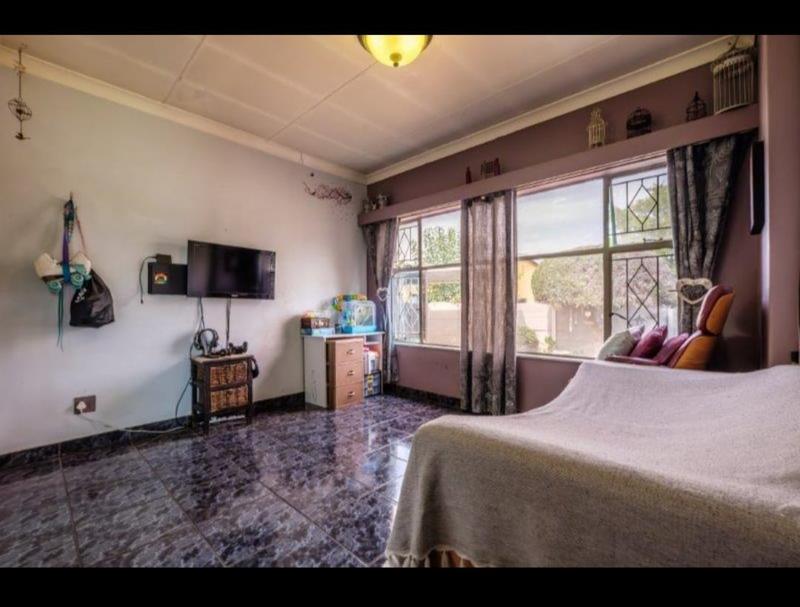 5 Bedroom Property for Sale in Freeway Park Gauteng
