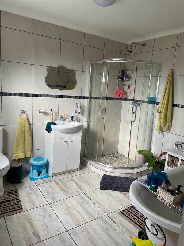 5 Bedroom Property for Sale in Freeway Park Gauteng