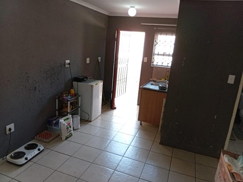 2 Bedroom Property for Sale in Alliance Gauteng
