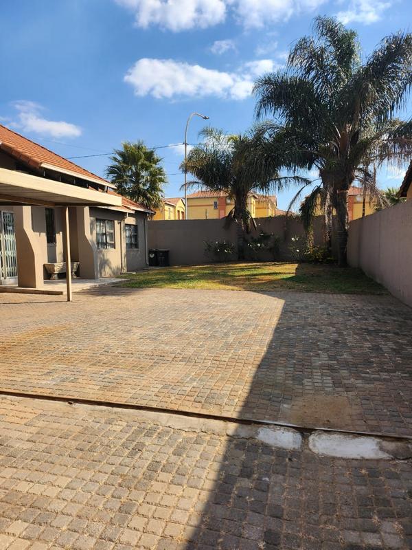 3 Bedroom Property for Sale in Ormonde Gauteng