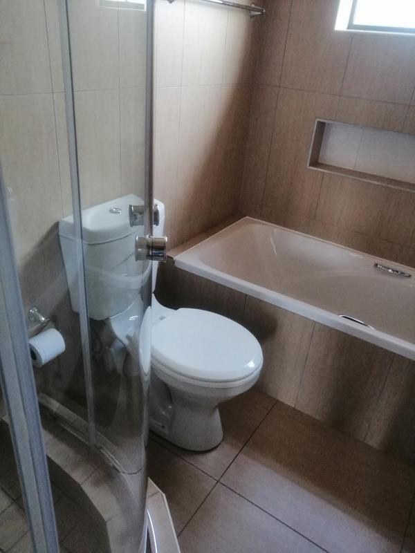 2 Bedroom Property for Sale in Annlin Gauteng