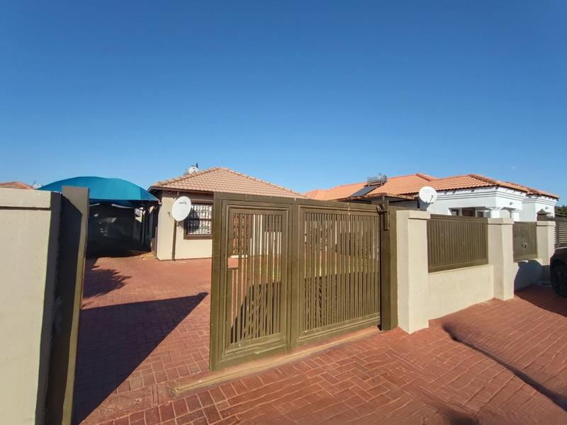 3 Bedroom Property for Sale in The Orchards Gauteng