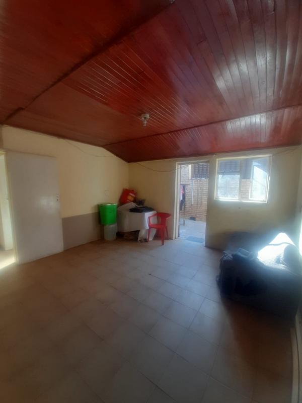6 Bedroom Property for Sale in Hospital View Gauteng