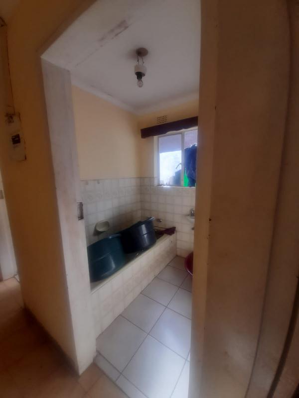 6 Bedroom Property for Sale in Hospital View Gauteng