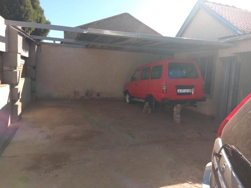 4 Bedroom Property for Sale in Soshanguve South Gauteng