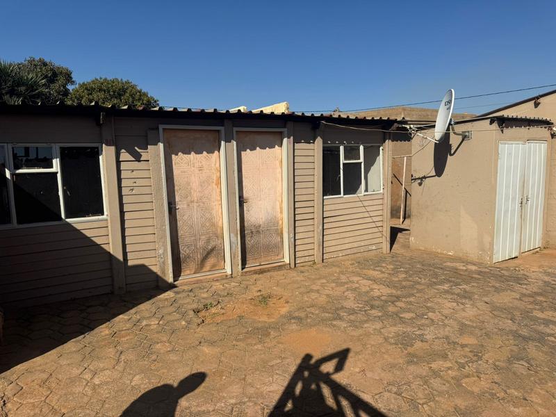 10 Bedroom Property for Sale in Ga-Rankuwa Gauteng