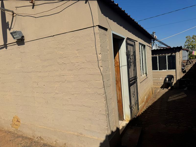 10 Bedroom Property for Sale in Ga-Rankuwa Gauteng