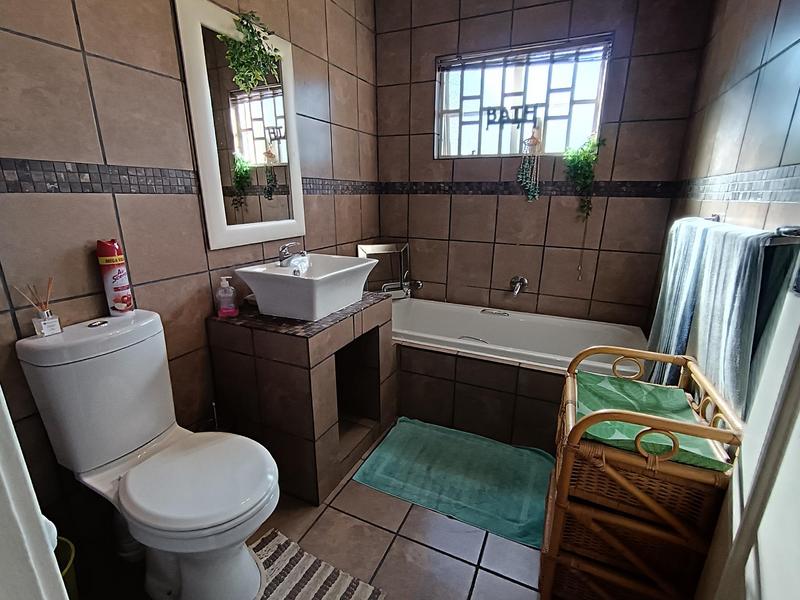 3 Bedroom Property for Sale in Fishers Hill Gauteng
