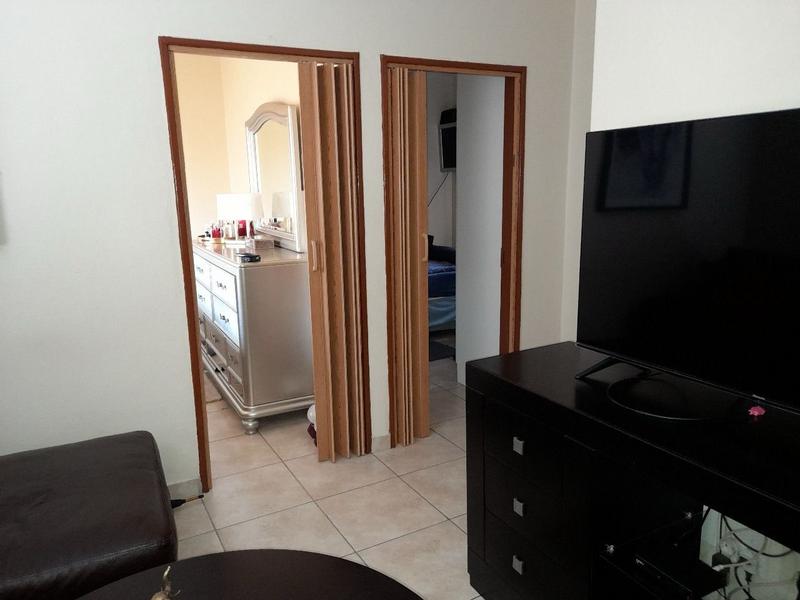 To Let 2 Bedroom Property for Rent in Jabulani Gauteng