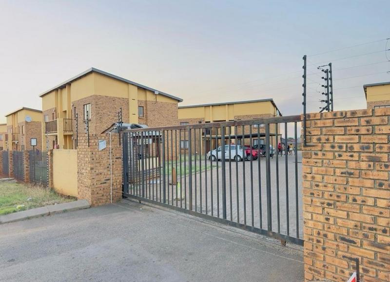 2 Bedroom Property for Sale in Dawn Park Gauteng