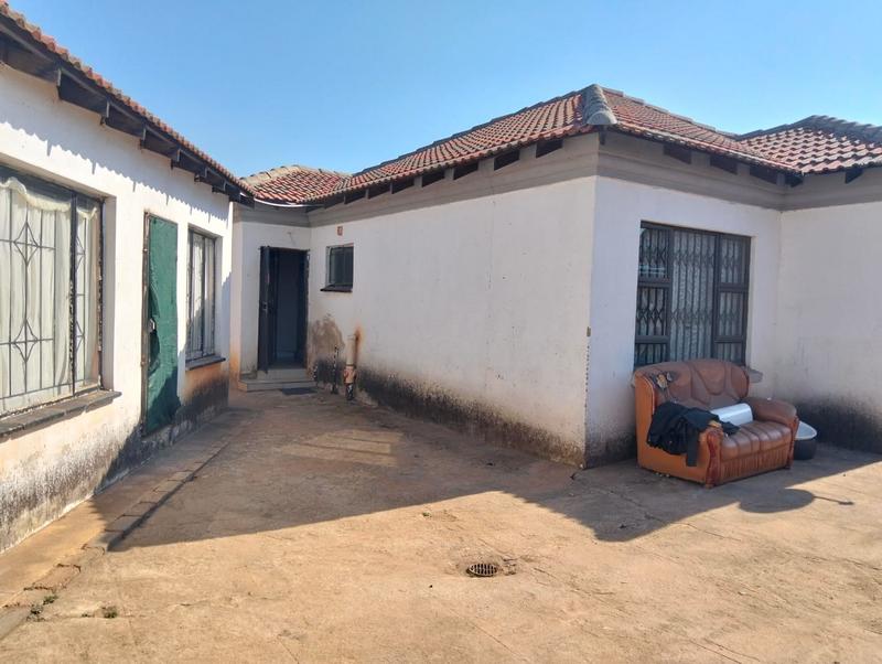 2 Bedroom Property for Sale in Vosloorus Gauteng