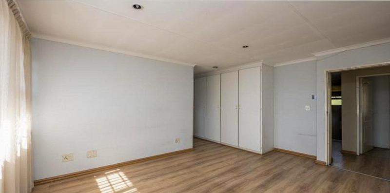 3 Bedroom Property for Sale in Ridgeway Gauteng