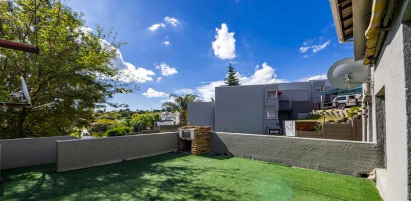 3 Bedroom Property for Sale in Ridgeway Gauteng