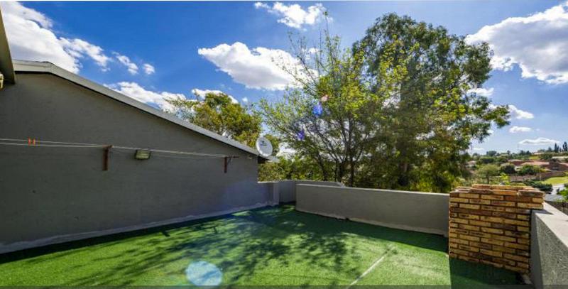 3 Bedroom Property for Sale in Ridgeway Gauteng