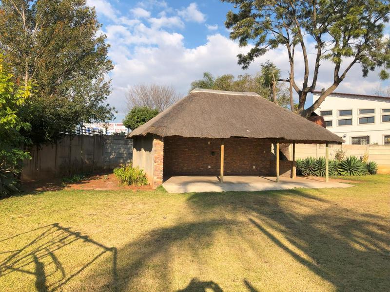 4 Bedroom Property for Sale in Strubensvallei Gauteng