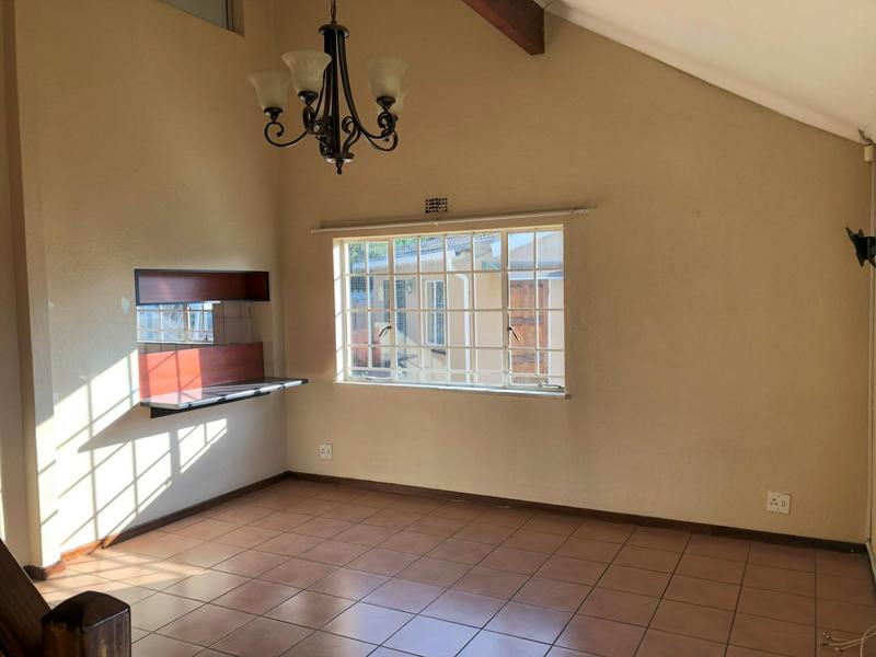 4 Bedroom Property for Sale in Strubensvallei Gauteng