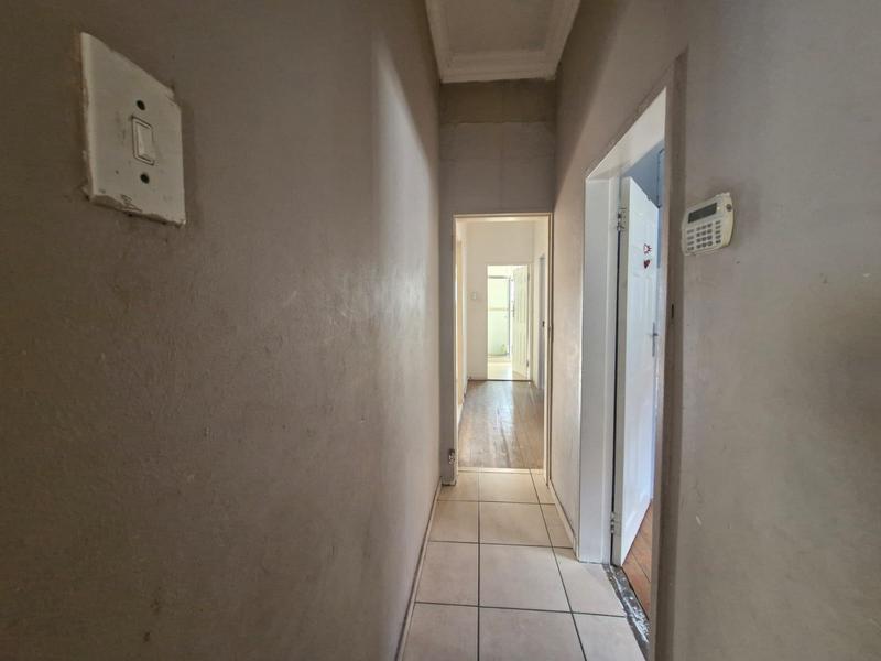 To Let 3 Bedroom Property for Rent in Highlands North Gauteng