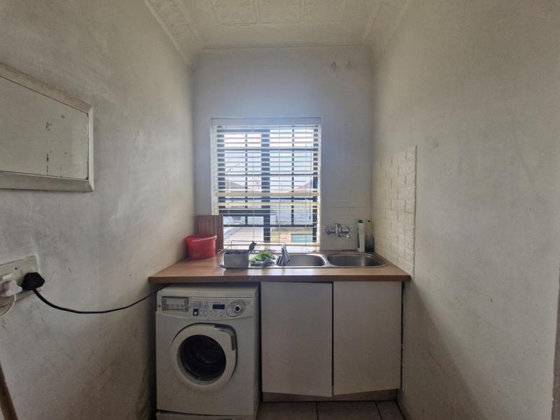 To Let 3 Bedroom Property for Rent in Highlands North Gauteng