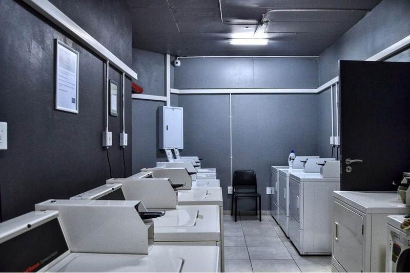 1 Bedroom Property for Sale in Rosebank Gauteng