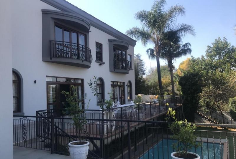 7 Bedroom Property for Sale in Waterkloof Ridge Gauteng