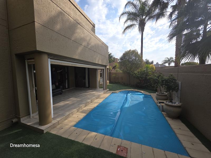 To Let 4 Bedroom Property for Rent in River Club Gauteng