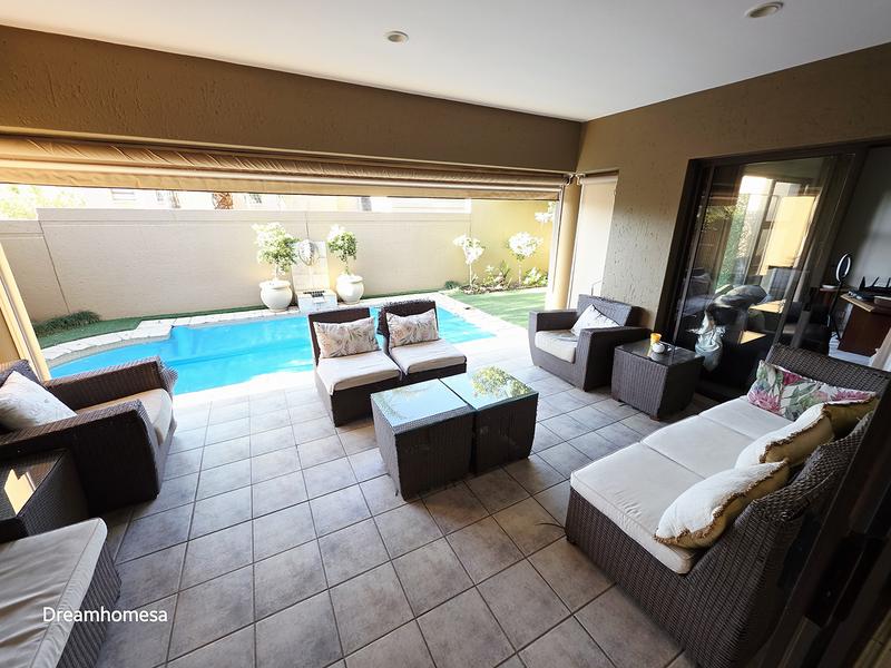 To Let 4 Bedroom Property for Rent in River Club Gauteng