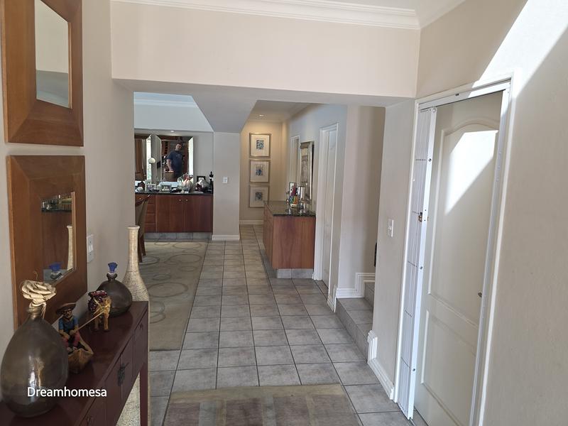 To Let 4 Bedroom Property for Rent in River Club Gauteng