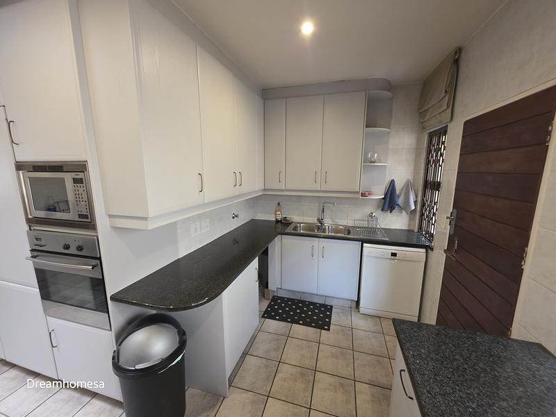 To Let 4 Bedroom Property for Rent in River Club Gauteng