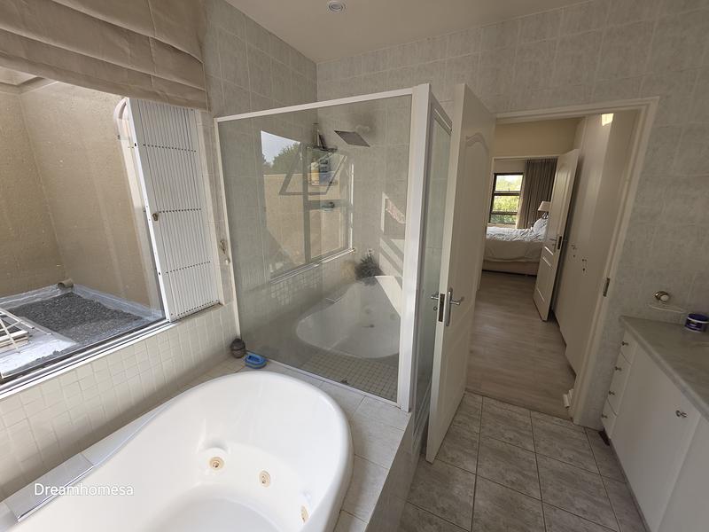 To Let 4 Bedroom Property for Rent in River Club Gauteng