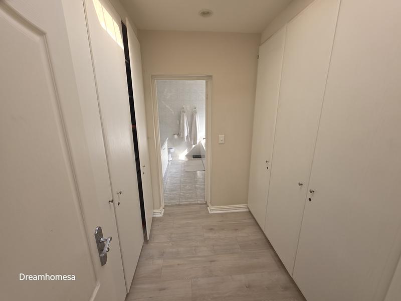 To Let 4 Bedroom Property for Rent in River Club Gauteng