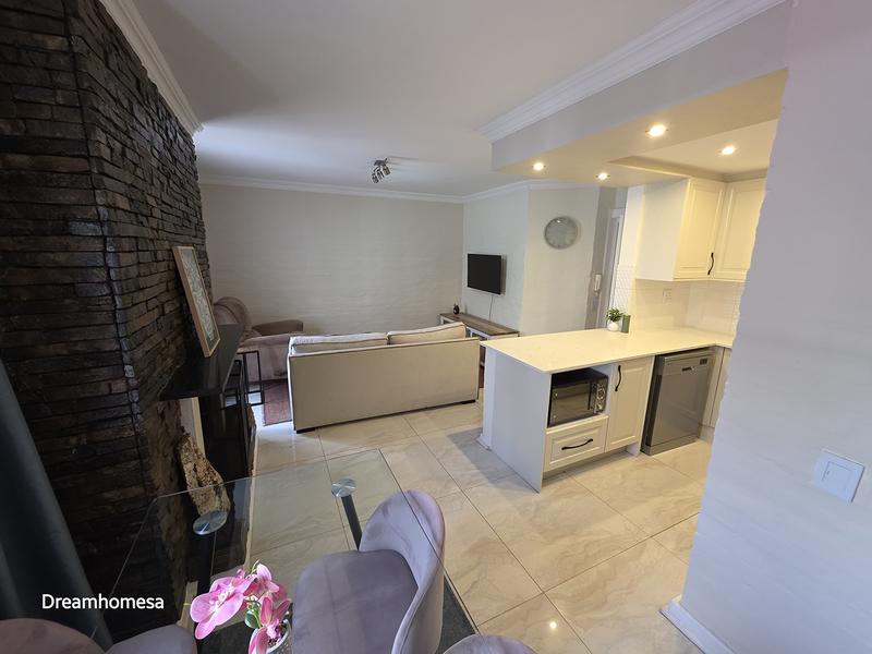 1 Bedroom Property for Sale in Sandown Gauteng