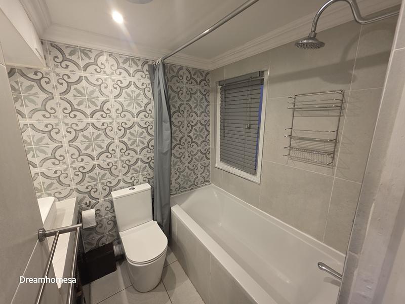 1 Bedroom Property for Sale in Sandown Gauteng