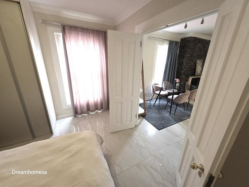 1 Bedroom Property for Sale in Sandown Gauteng