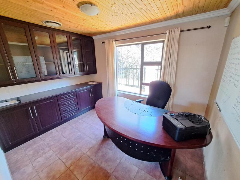 4 Bedroom Property for Sale in Stone Ridge Gauteng