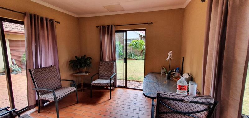 4 Bedroom Property for Sale in Pierre Van Ryneveld Gauteng