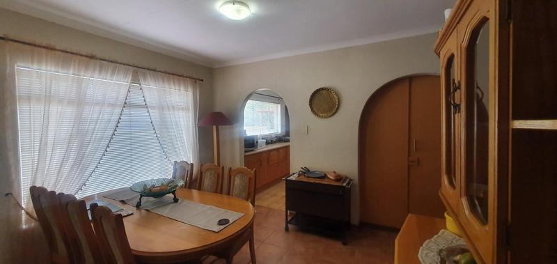 4 Bedroom Property for Sale in Pierre Van Ryneveld Gauteng
