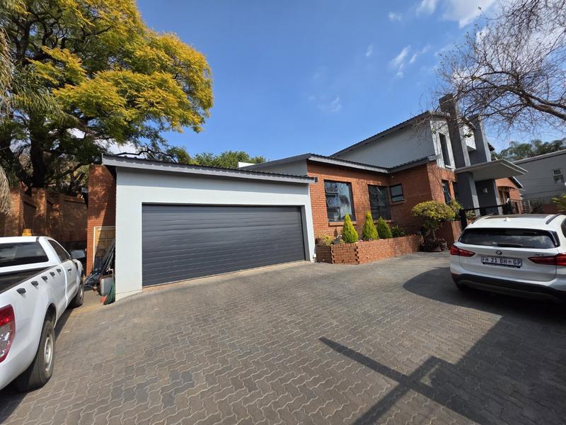 6 Bedroom Property for Sale in Montana Park Gauteng