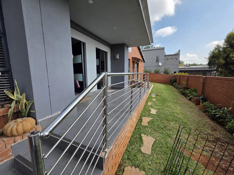 6 Bedroom Property for Sale in Montana Park Gauteng