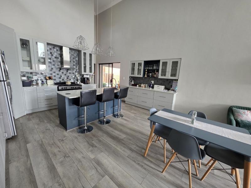 6 Bedroom Property for Sale in Montana Park Gauteng