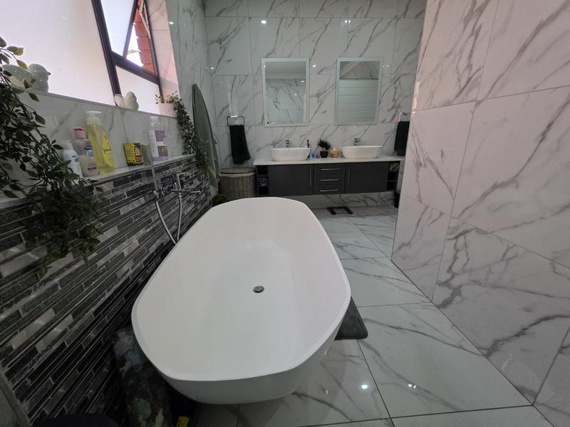 6 Bedroom Property for Sale in Montana Park Gauteng