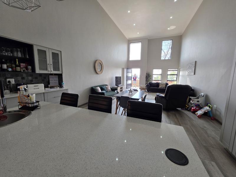 6 Bedroom Property for Sale in Montana Park Gauteng