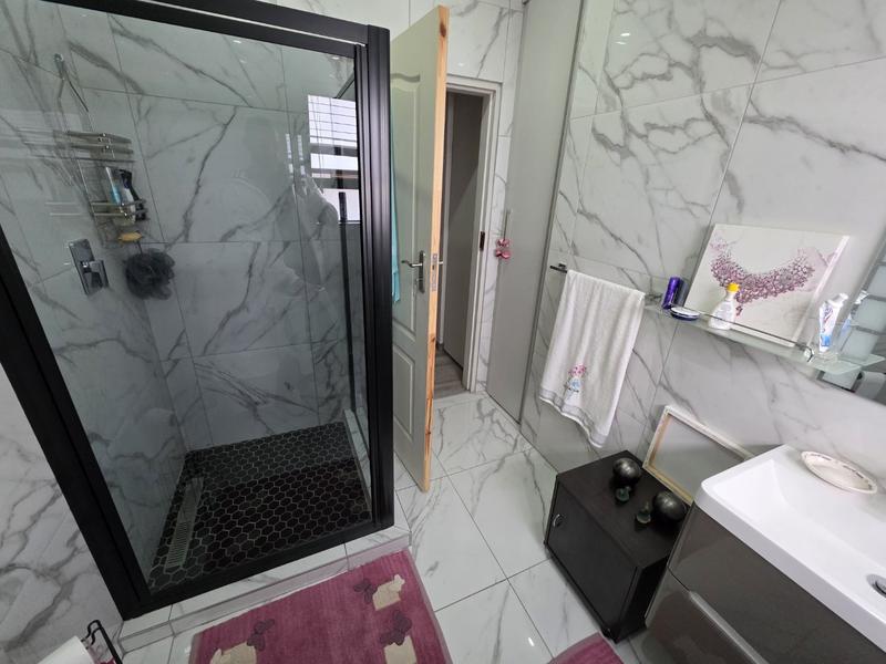 6 Bedroom Property for Sale in Montana Park Gauteng