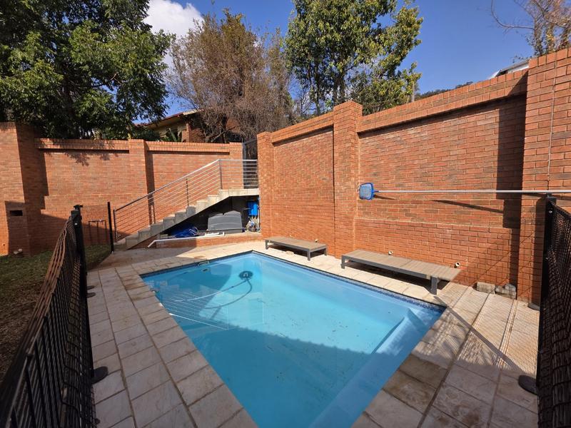 6 Bedroom Property for Sale in Montana Park Gauteng