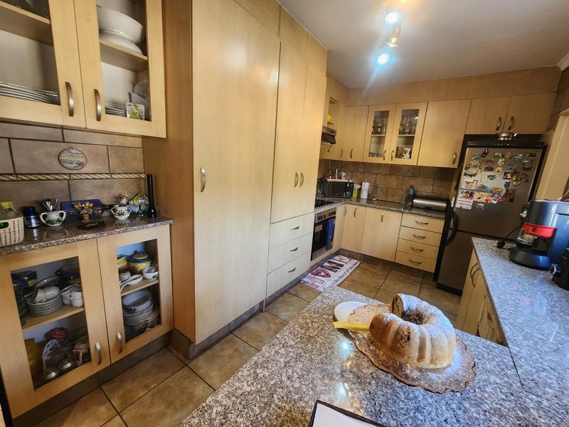 3 Bedroom Property for Sale in Verwoerdpark Gauteng