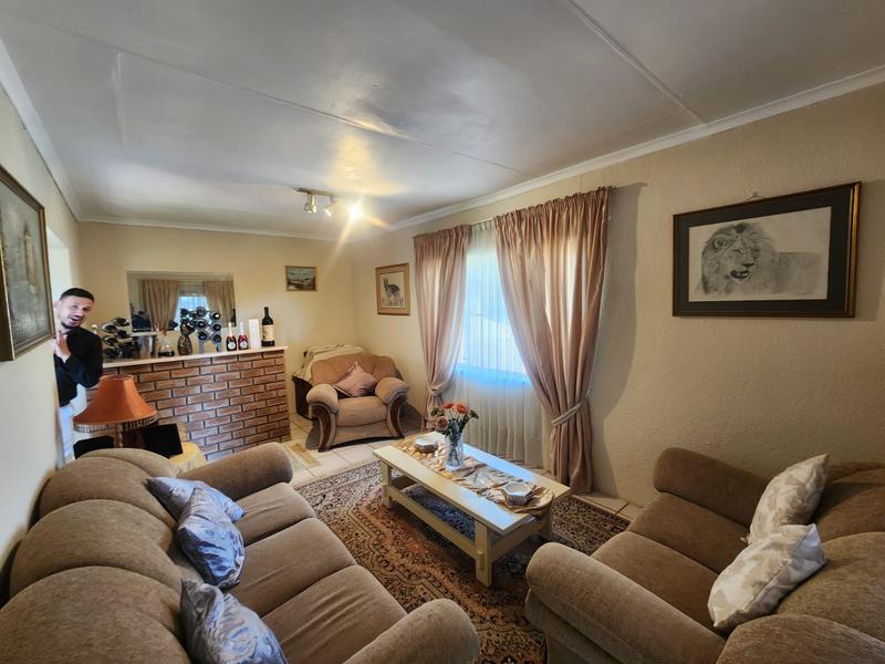 3 Bedroom Property for Sale in Verwoerdpark Gauteng