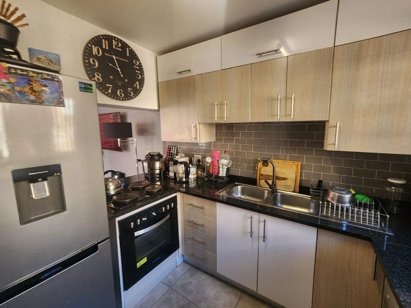 2 Bedroom Property for Sale in Glenvista Gauteng