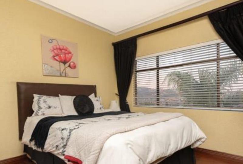 5 Bedroom Property for Sale in Glenvista Gauteng